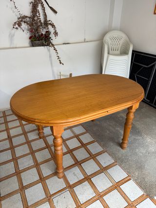 Mesa de comedor extensible de madera