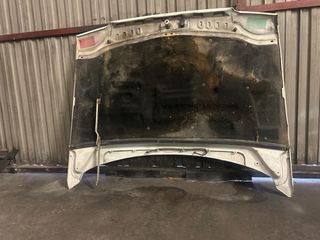 Capó Peugeot 205