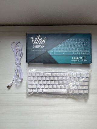 Dierya DK61SE Teclado Mecánico 60% Blanco