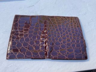 Cartera Piel Cocodrilo Grabada Marrón