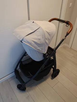 Carro Uppababy Cruz Gris