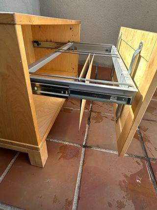 Mueble archivador de madera