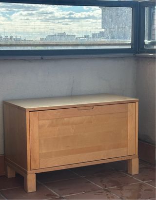 Mueble archivador de madera