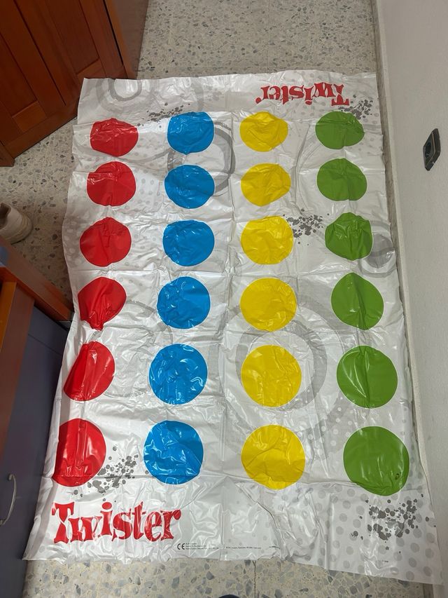 Juego Twister Hasbro