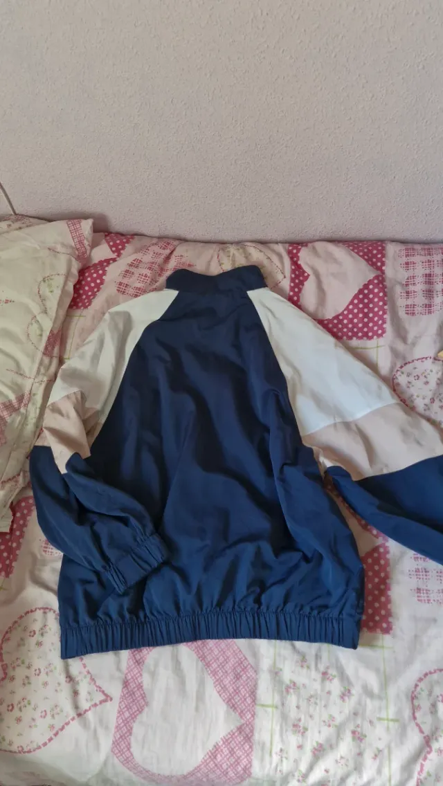 Chaqueta cremallera azul y rosa