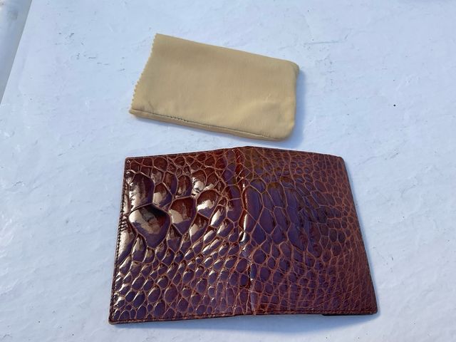 Cartera Guardiola Piel Cocodrilo Marrón