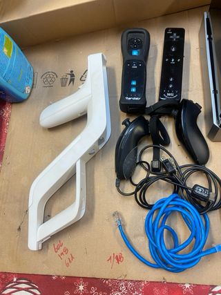 Consola Nintendo Wii Negra + Accesorios