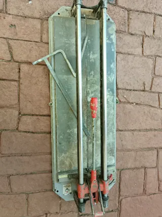 Cortador de azulejos RUBI