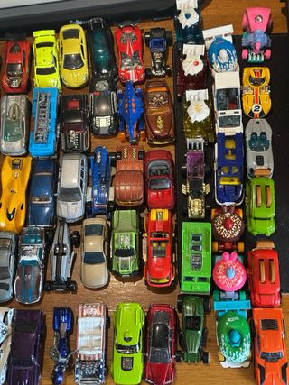 Lotto +100 auto Hot Wheels