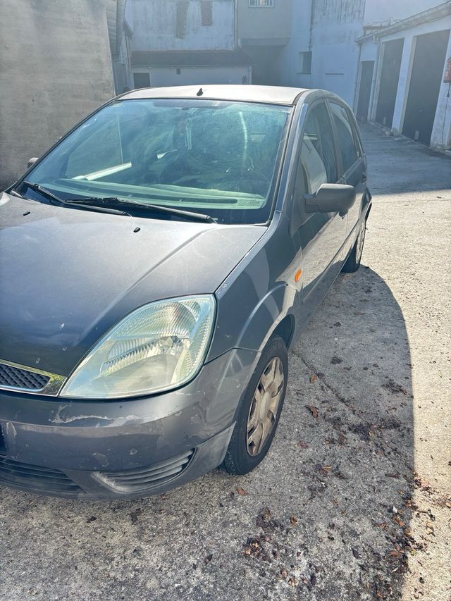 Ford Fiesta 2004