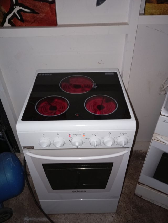 Cocina eléctrica Edesa vitro 50/50 (solo vitro)