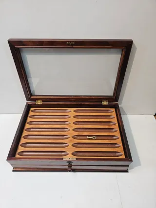 Expositor madera bolígrafos con cristal