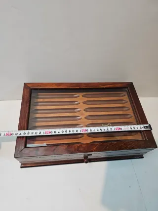 Expositor madera bolígrafos con cristal