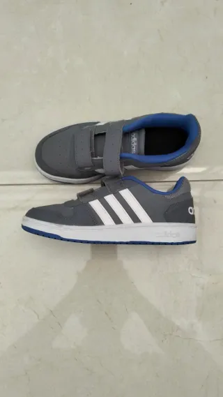Tênis Adidas Infantil Cinza c/ Velcro