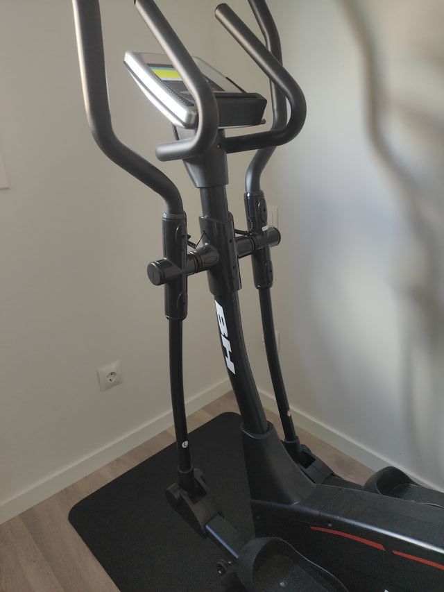 Bicicleta Elíptica BH Munich E100