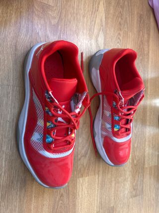 Zapatillas Nike Rojas y Multicolor