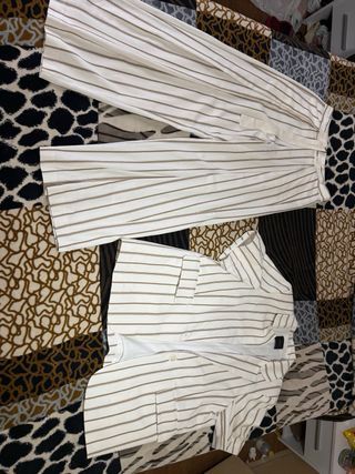 Conjunto pantalón pinzas y blazer rayas