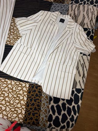 Conjunto pantalón pinzas y blazer rayas