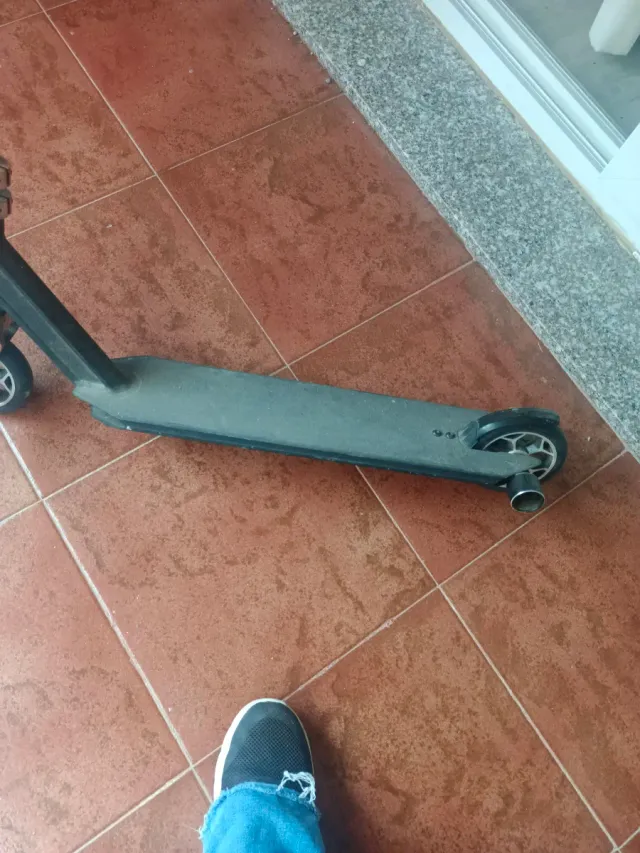 Patinete plegable negro