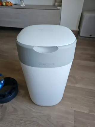 Papelera de pañales Tommee Tippee