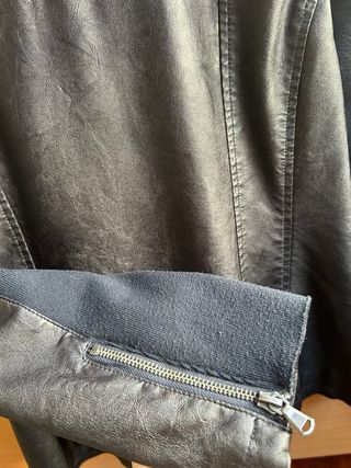 Chaqueta cuero negra