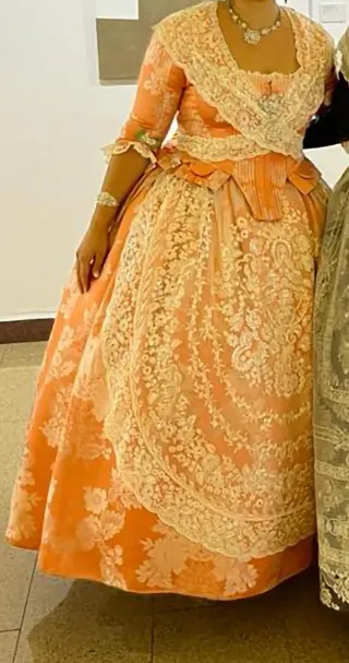 Vestido Fallera Adulta coral y plata