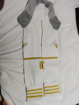Medias Juventus Adidas Blancas y Doradas