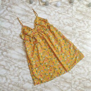 Vestido amarillo floral Primark Talla S