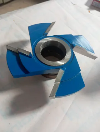 Maquina de carpinteria. Fresa número. 205