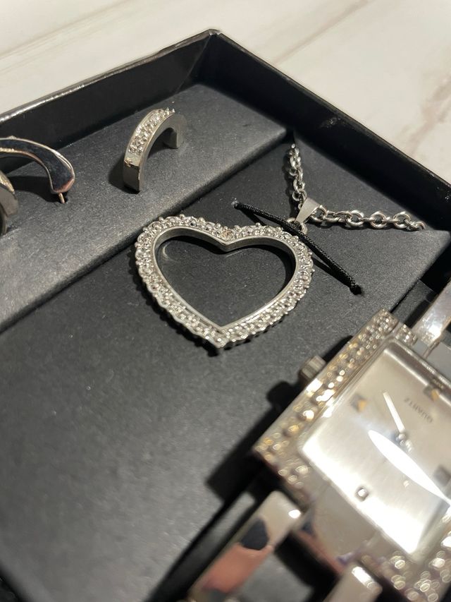 Conjunto de Joyería y Reloj Plateado