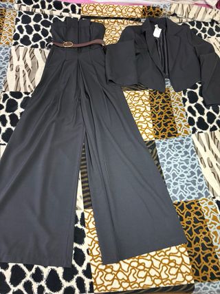 Conjunto mono ancho y blazer negro