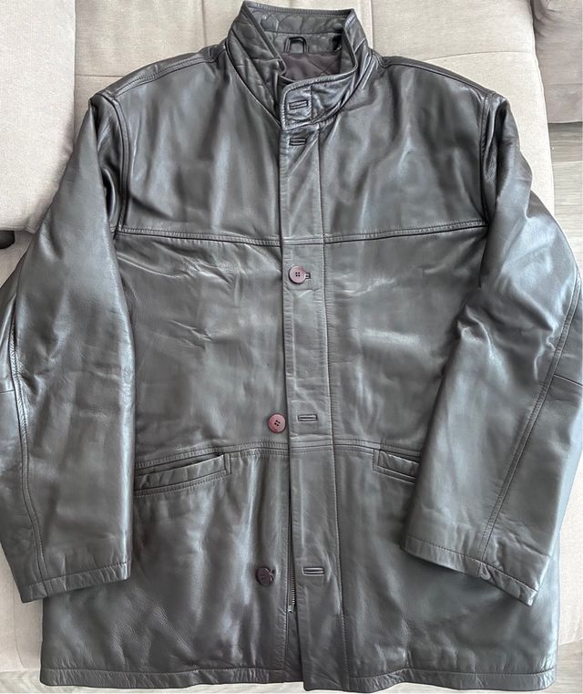 Chaquetón de cuero marrón