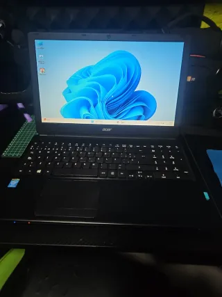 Ordenador Portátil Acer i5 8GB RAM 1TB