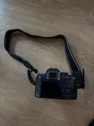 Cámara Réflex Olympus E-420 Negra