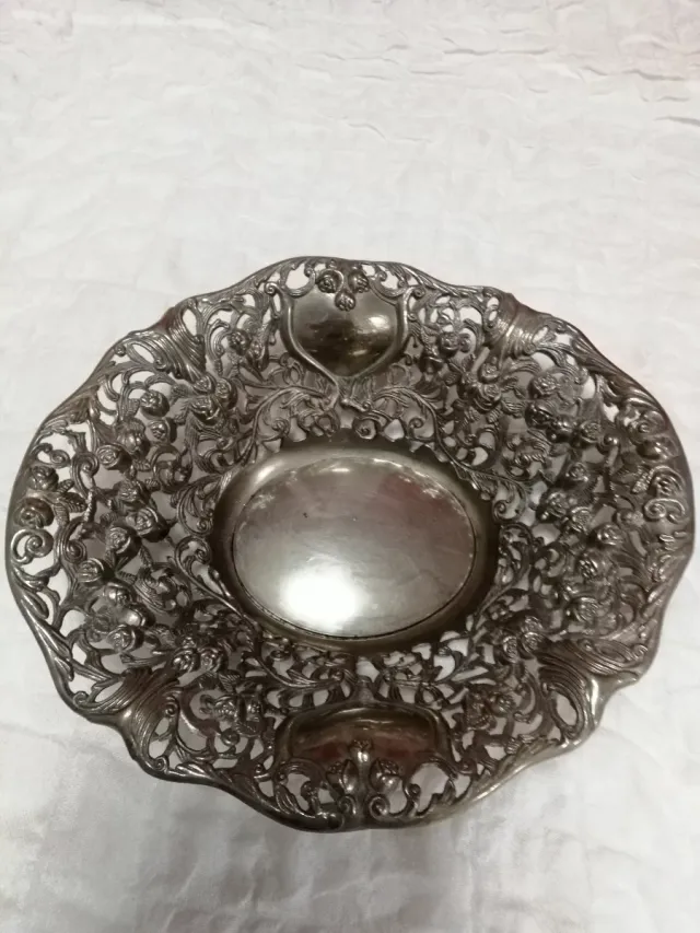 Centro de mesa decorativo plateado