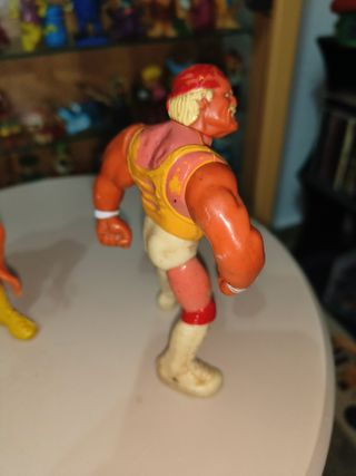 Figura goma Bootleg Hulk Hogan wwf años 90 + OTRA