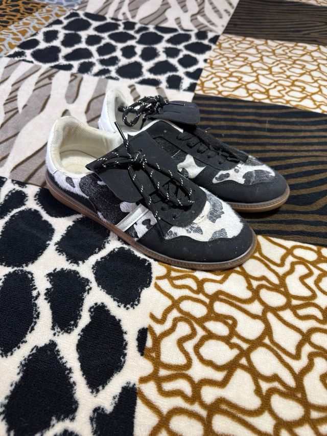 Deportivas pelo vaca