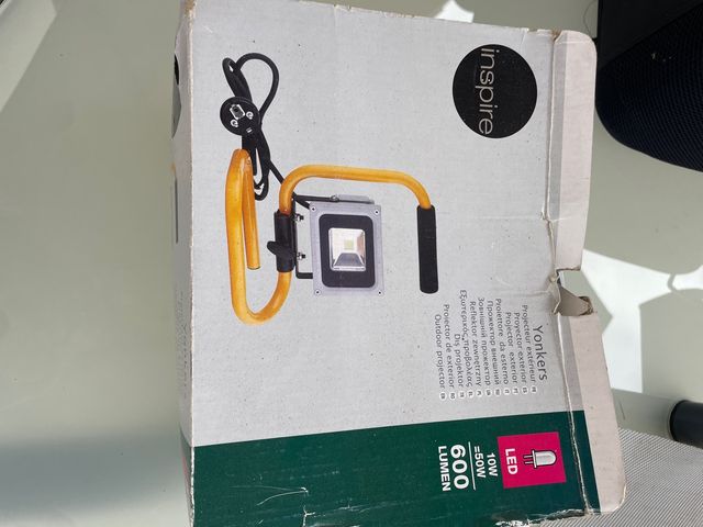 Proyector LED Exterior Inspire Yonkers 600 Lúmenes