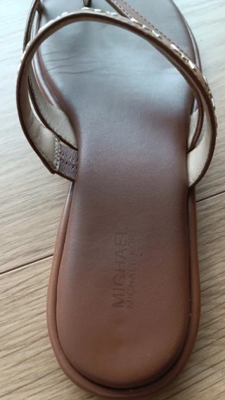 Sandalias Michael Kors Talla 40 color marrón cuero
