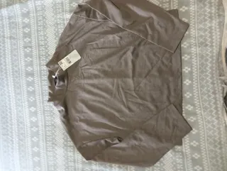 Camiseta marrón manga larga