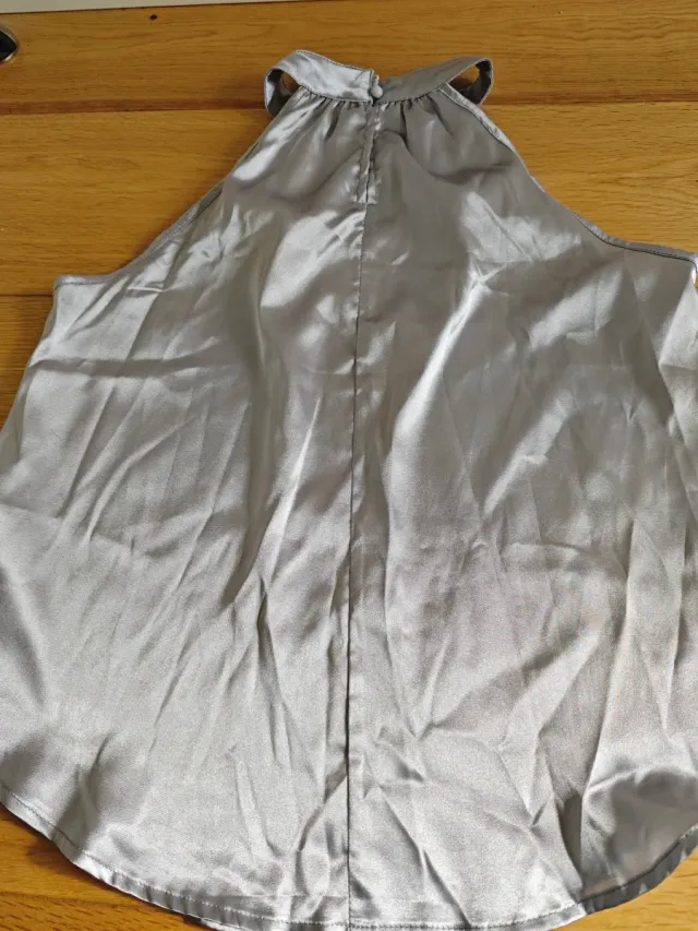 Camisa plateada halter