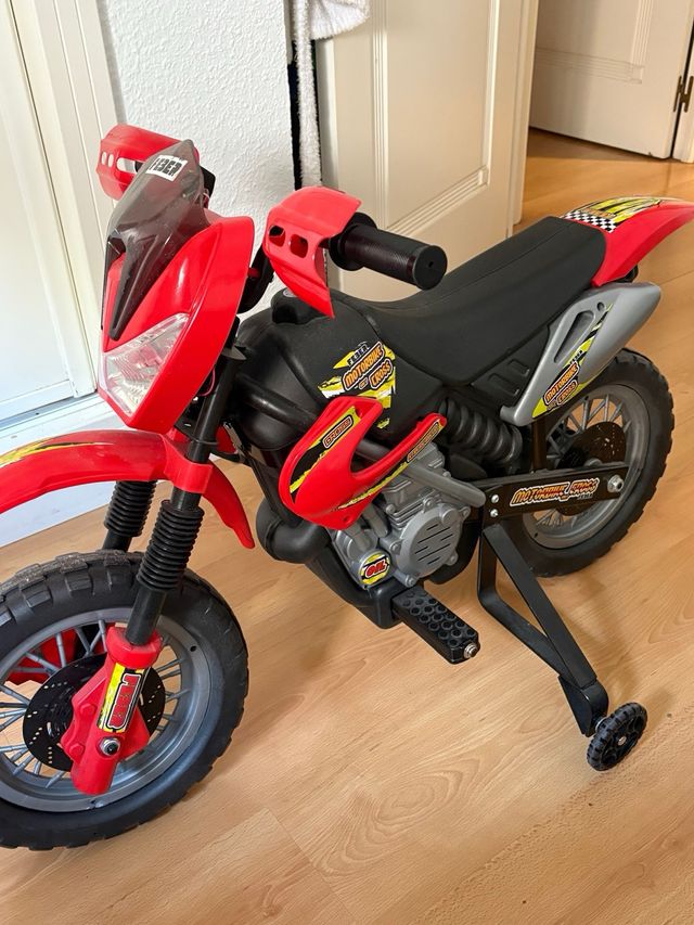 Moto eléctrica infantil Feber roja