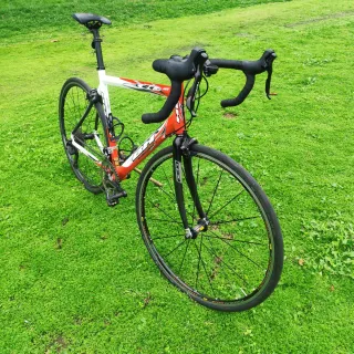 Bicicleta de carretera BH