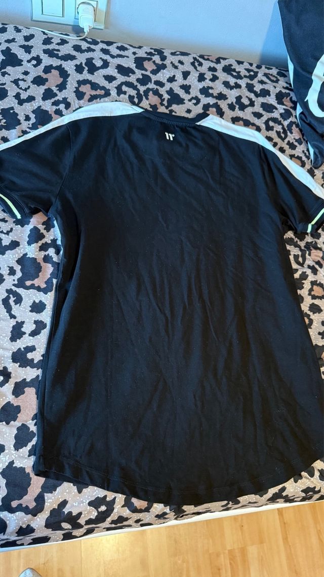 Camiseta 11 Degrees Negra