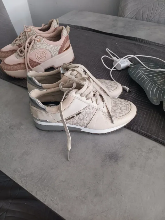 Zapatillas Michael Kors Beige y Rosa