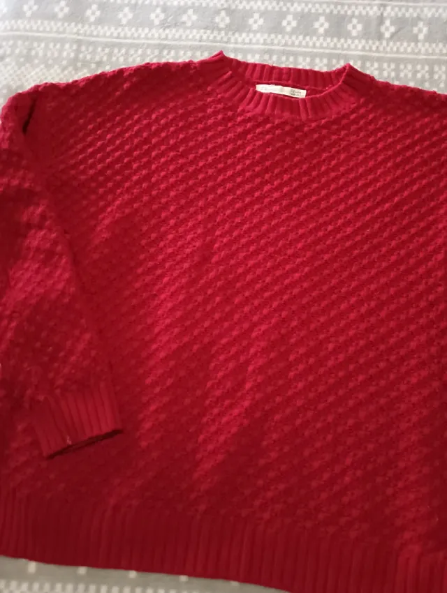 Jersey rojo tejido