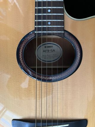 Guitarra Yamaha APX-5A Electroacústica