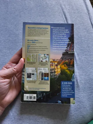 Guia Paris  sin mapa. Año 2013. Lonely planet
