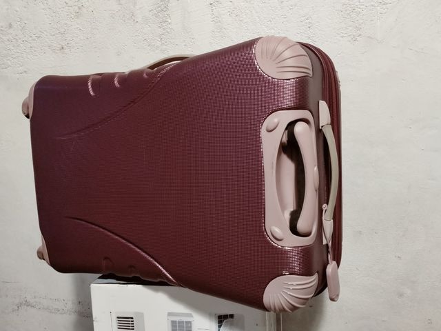 Maleta IT con ruedas roja