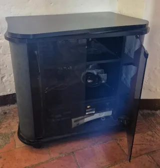 Mueble TV con ruedas